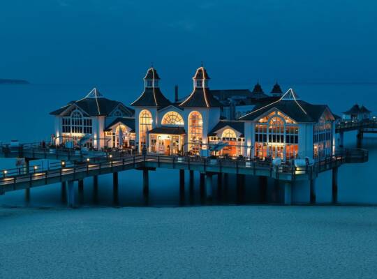 BlueWave Beach Resort Where Every Room Has a View of the Ocean