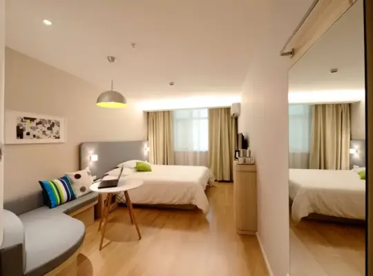 Challesse Hotel – Affordable Comfort, Prime Location Your Smart Stay Option with Great Amenities